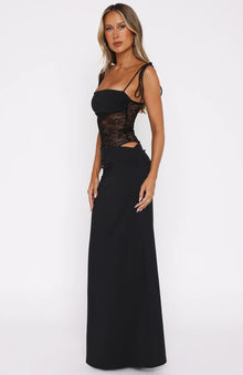 Elara | Midnight Allure