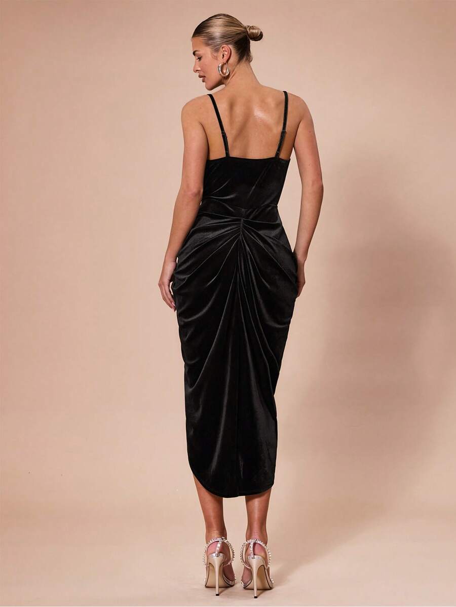 Dahlia | Robe Fendue & Effet Red Carpet
