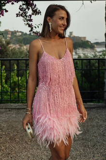 Nayaema | Robe Brillante & Effet Plumes