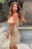 Nayaema | Robe Brillante & Effet Plumes