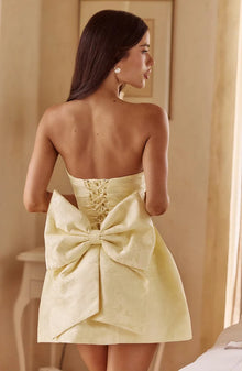 Elani | Robe Mini Chic & Silhouette Sublimée