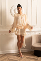 Séraphine | Robe Courte Plissée à Manches Longues