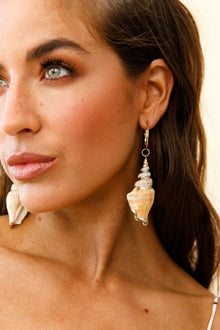 Boucles d'oreilles en coquillage accent doré Maui