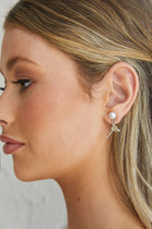 Boucles d'oreilles en perles Knot Carrie en cristal doré