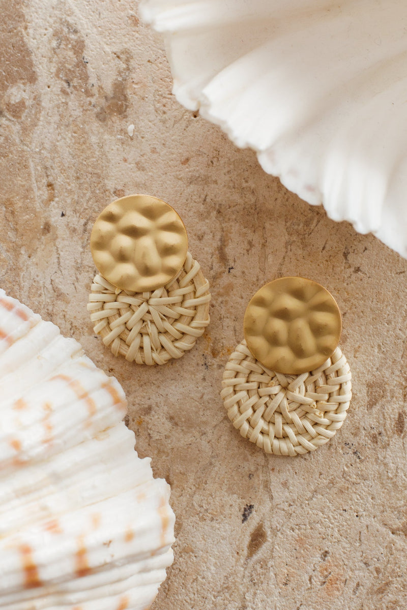 Boucles d'oreilles en rotin tressé de Nairobi en or