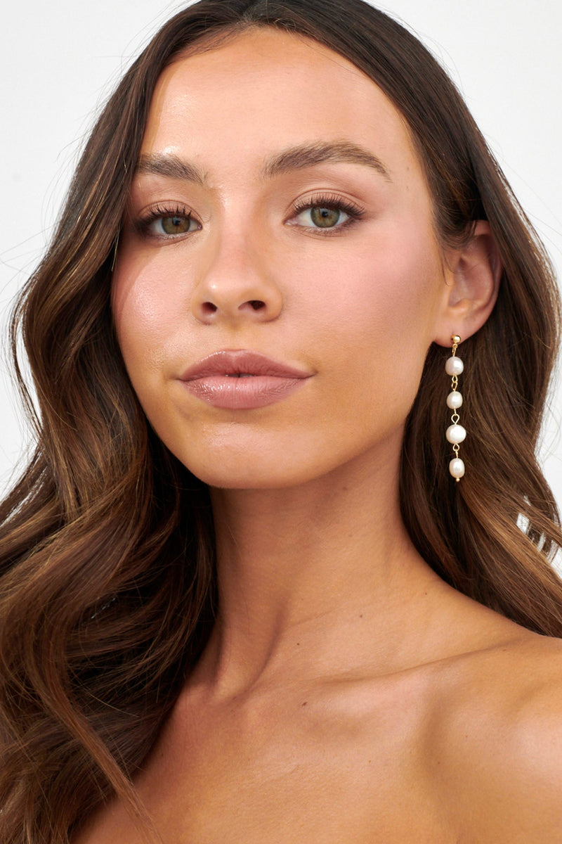 Boucles d'oreilles Maude en chaîne avec perles dorées
