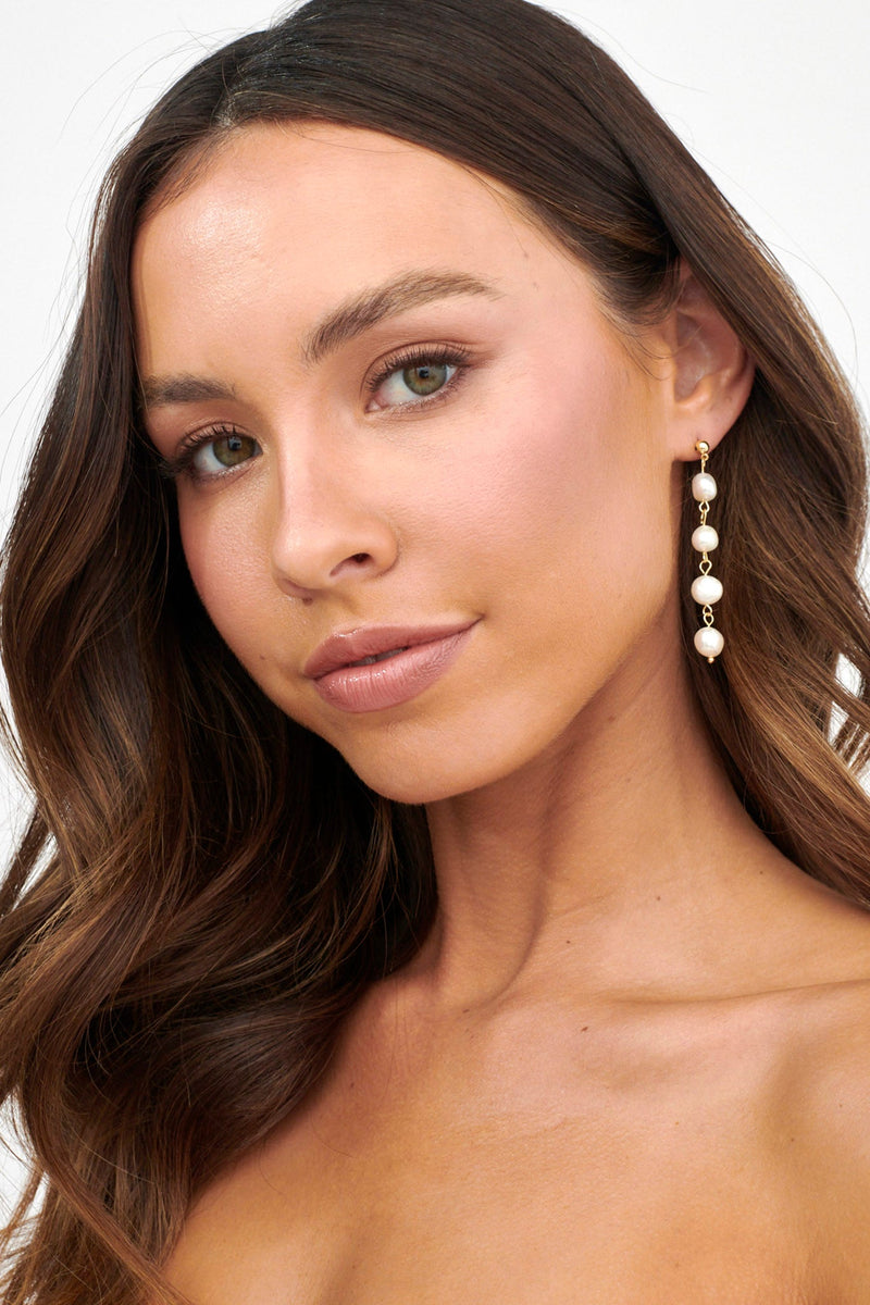 Boucles d'oreilles Maude en chaîne avec perles dorées