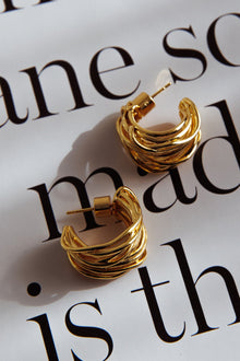 Boucles d'oreilles Halo en or en forme de cercle