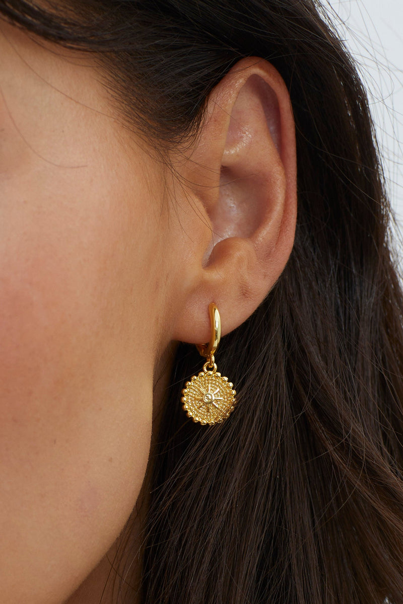 Boucles d'oreilles pendantes Ezra en or