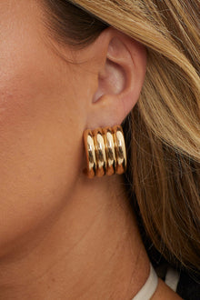 Boucles d'oreilles créoles à stries Mally Or