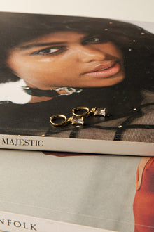 Boucles d'oreilles créoles à pampille en diamants d'avril transparent