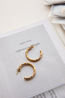 Boucles d'oreilles créoles ouvertes Rachmaninov en or