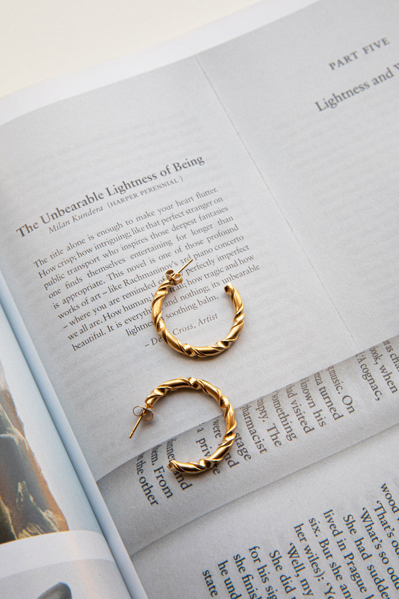 Boucles d'oreilles créoles ouvertes Rachmaninov en or