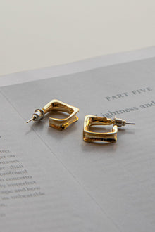 Boucles d'oreilles créoles ouvertes Isis en or
