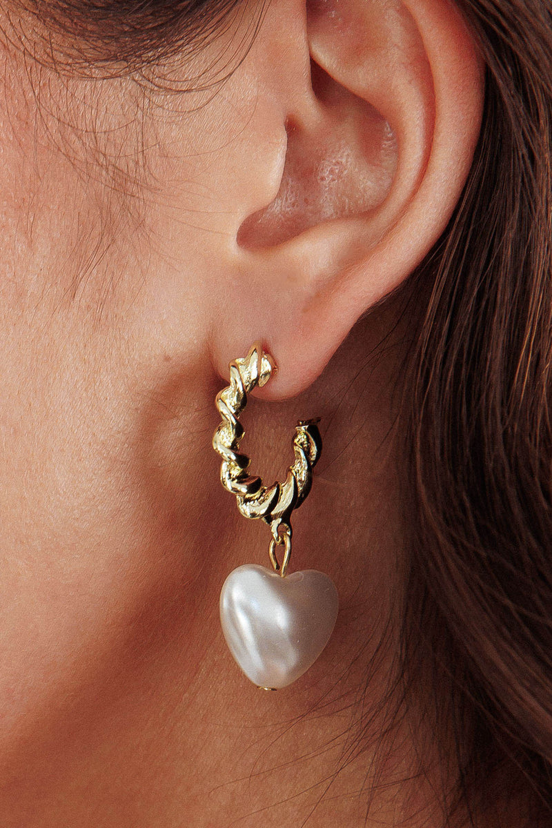 Boucles d'oreilles créoles en perles soufflées dorées Paris