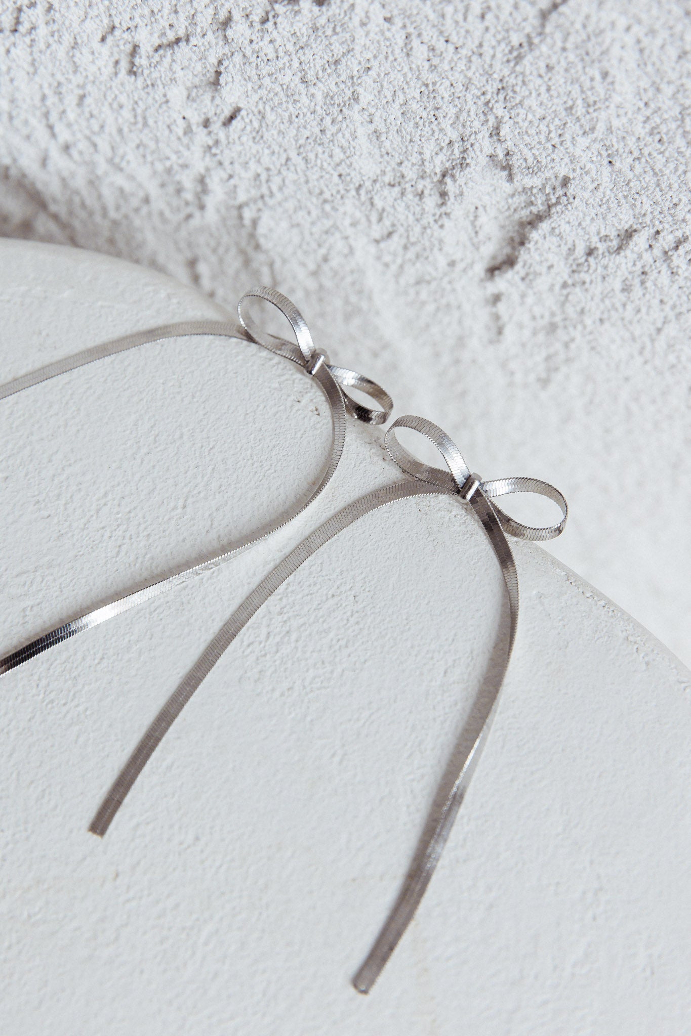 Boucles d'oreilles en argent avec nœud en chevron Macy