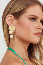 Boucles d'oreilles Memoir en coquillage et perles dorées