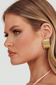 Boucles d'oreilles Rectangulaires Rainurées en Or