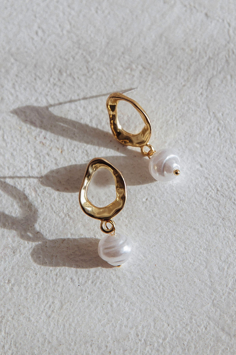 Boucles d'oreilles en perles goutte d'or