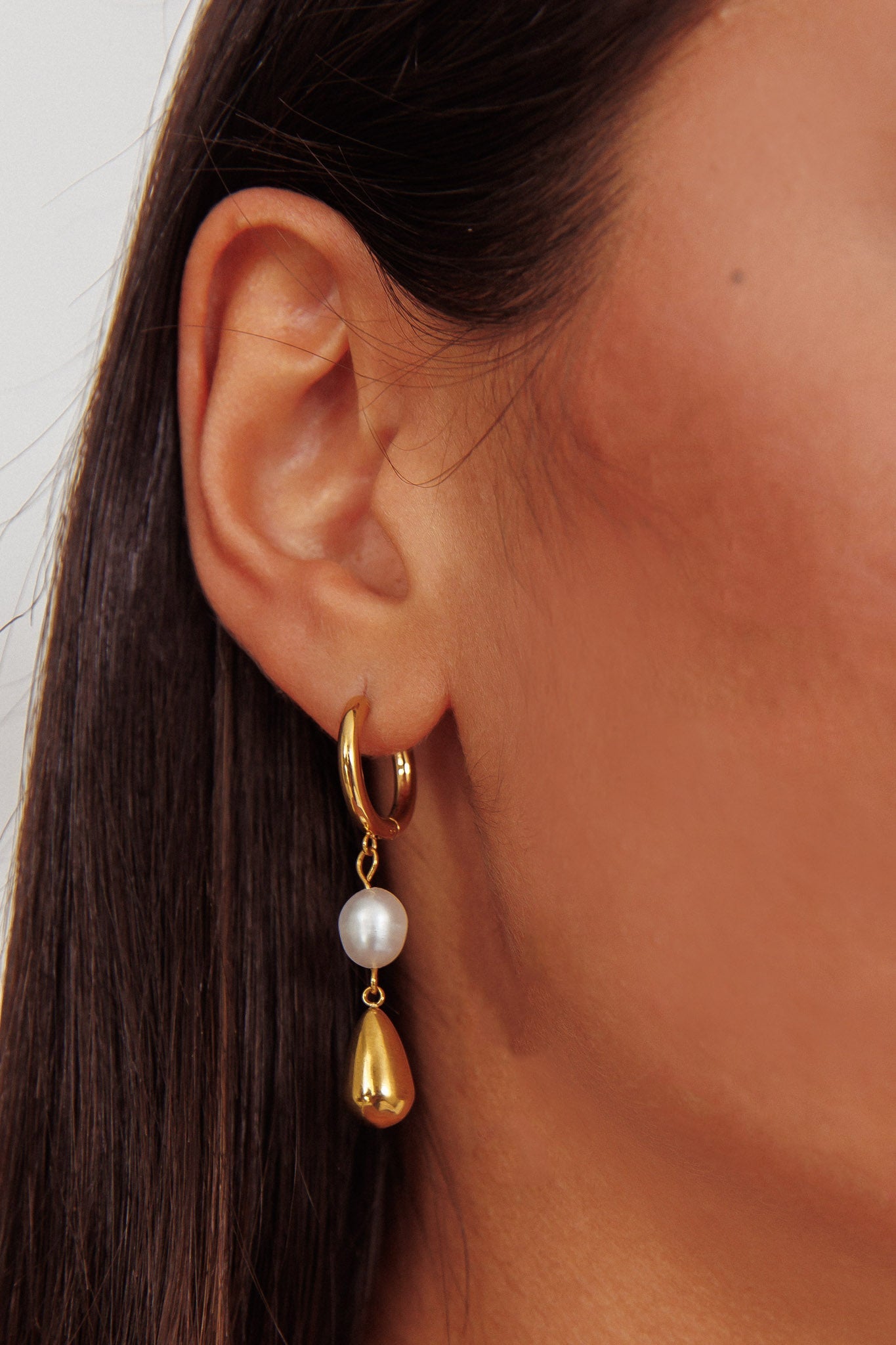 Boucles d'oreilles Elodie en perles goutte d'eau dorées