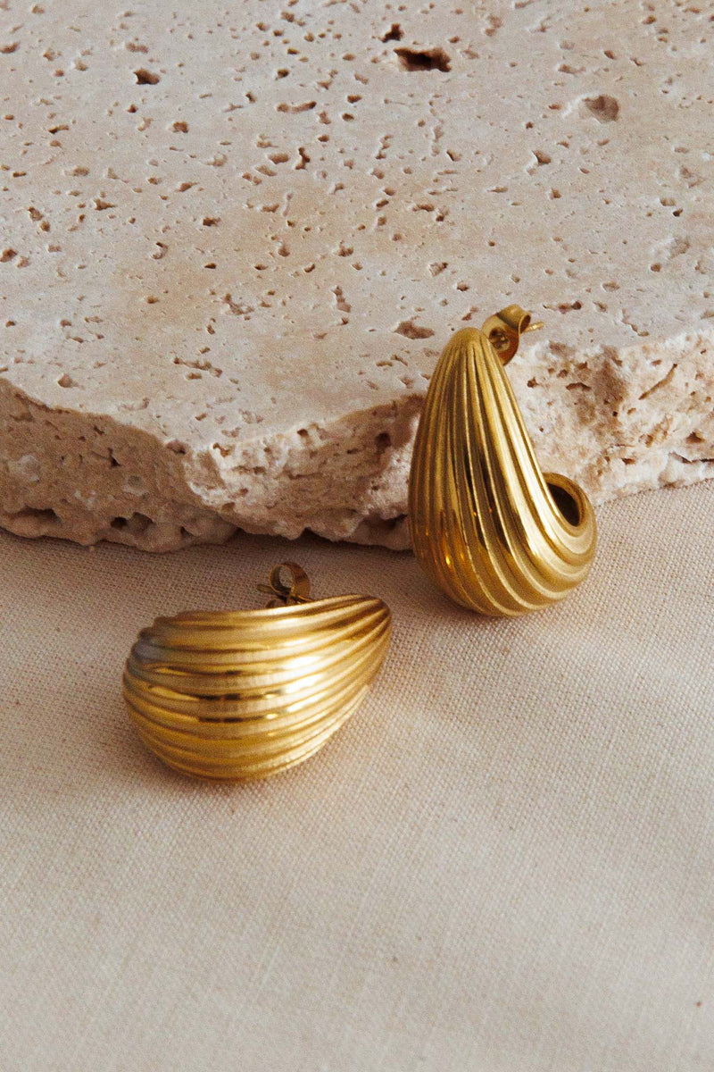 Boucles d'oreilles striées Melonie en or
