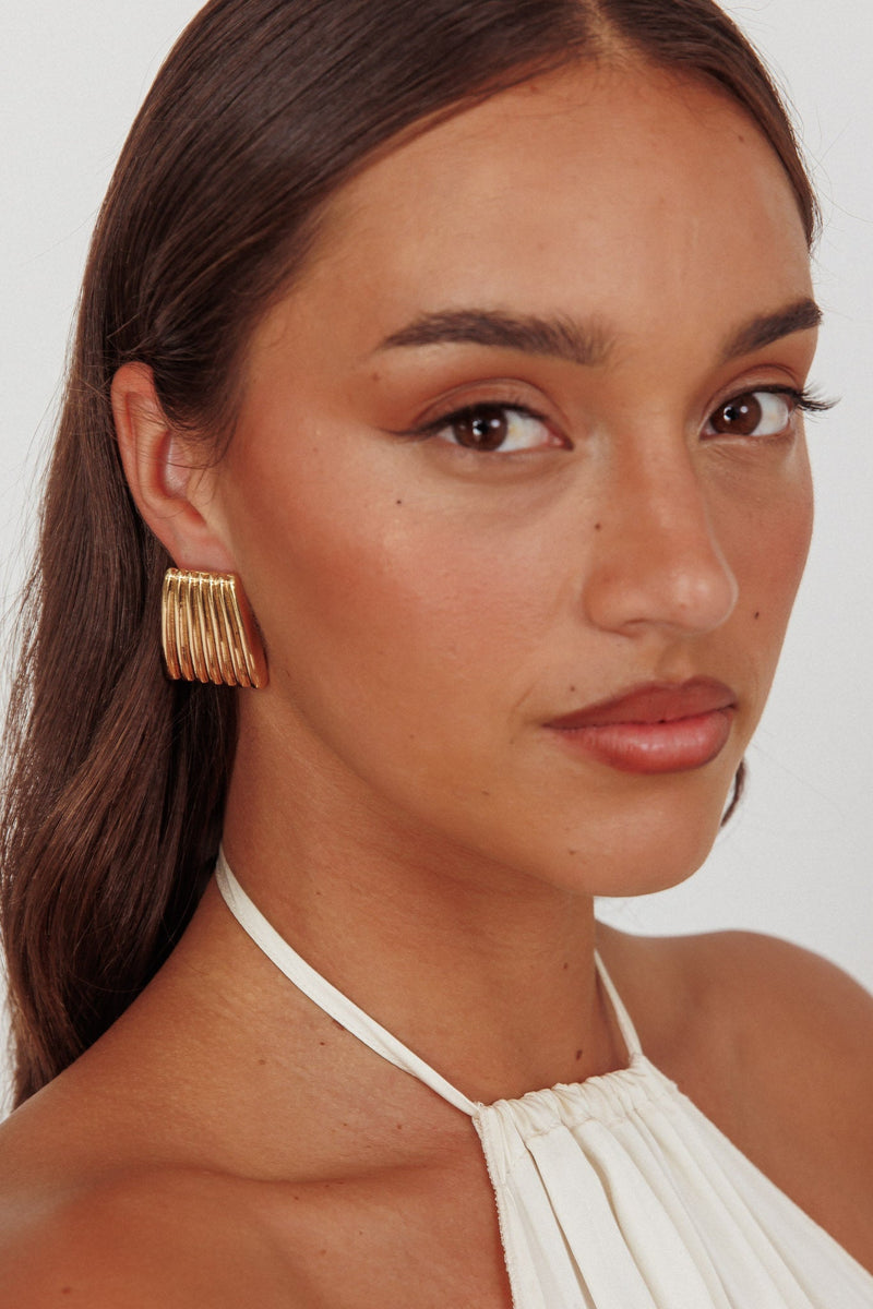 Boucles d'oreilles géométriques à stries Parker Or