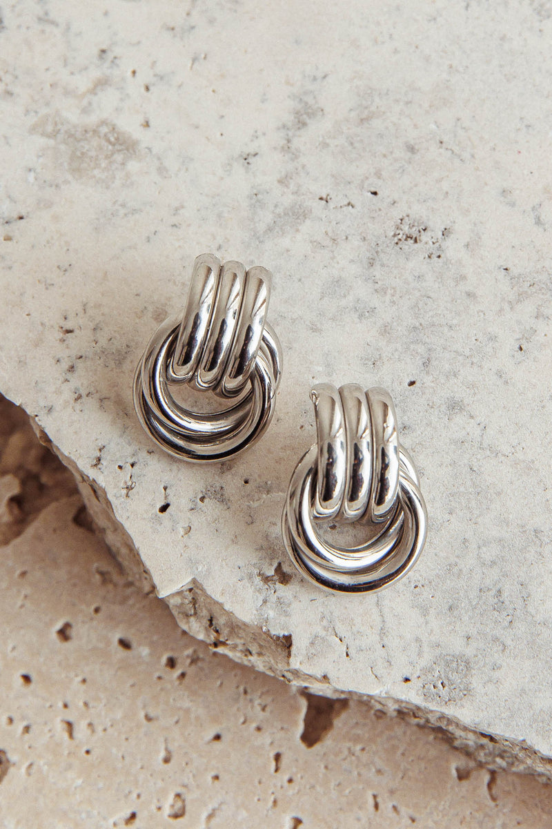 Boucles d'oreilles Shiloh Loop Argent Foncé