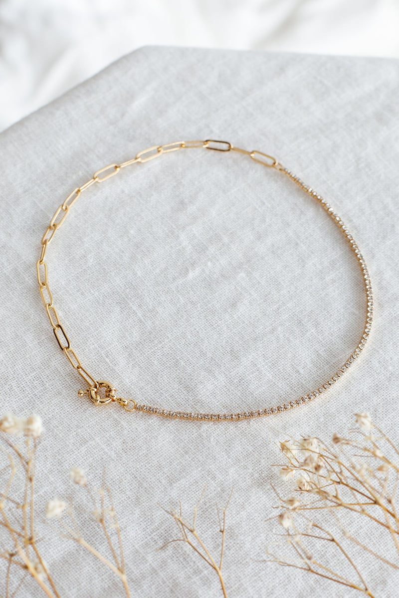 Collier en maillons de clip en papier Madelyn avec strass doré