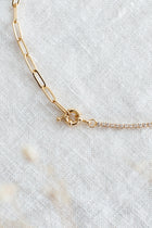 Collier en maillons de clip en papier Madelyn avec strass doré