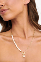 Collier en perles et chaîne Amelia Or