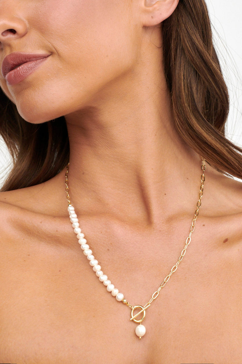 Collier en perles et chaîne Amelia Or