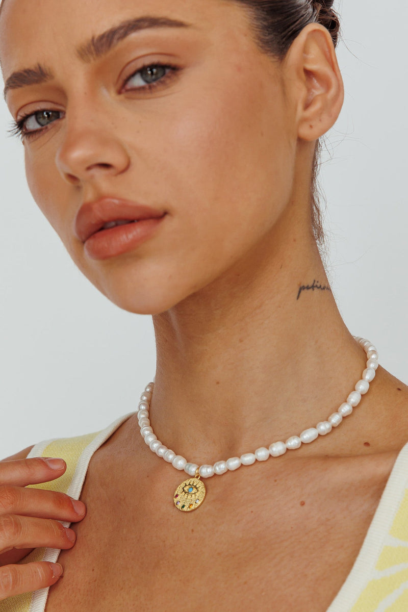 Collier en perles d'eau douce Œil Malin Or