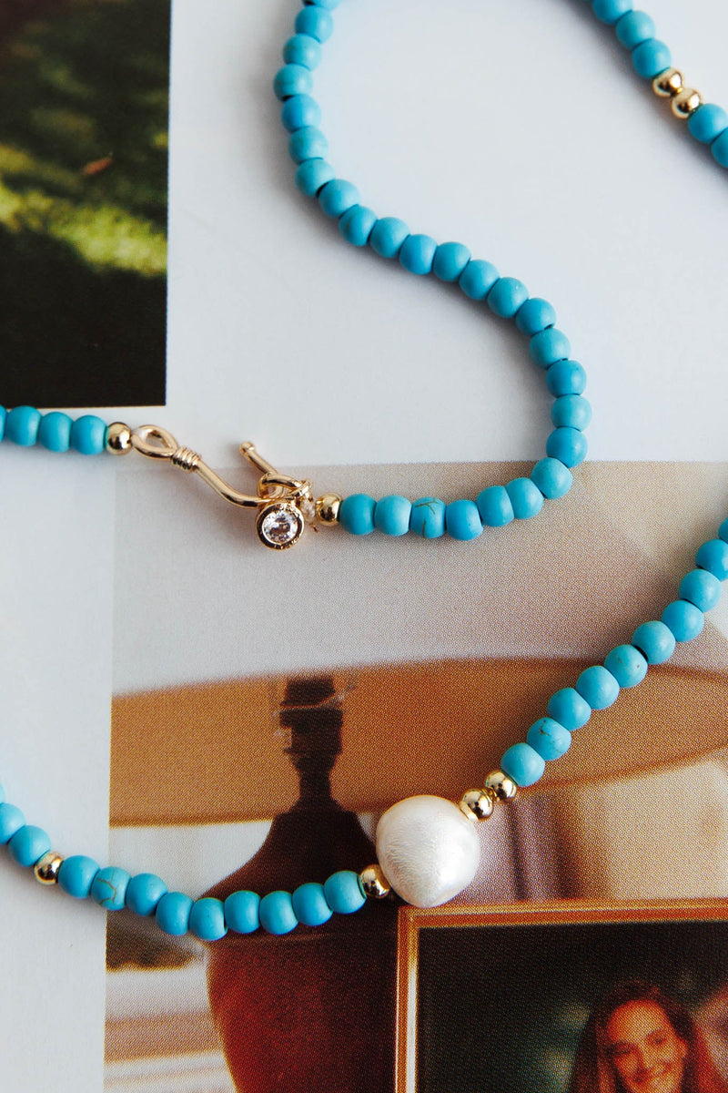Collier en perles turquoise d'Ibiza en or