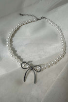 Collier en perles avec accent nœud Daydream Argent