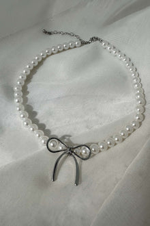 Collier en perles avec accent nœud Daydream Argent