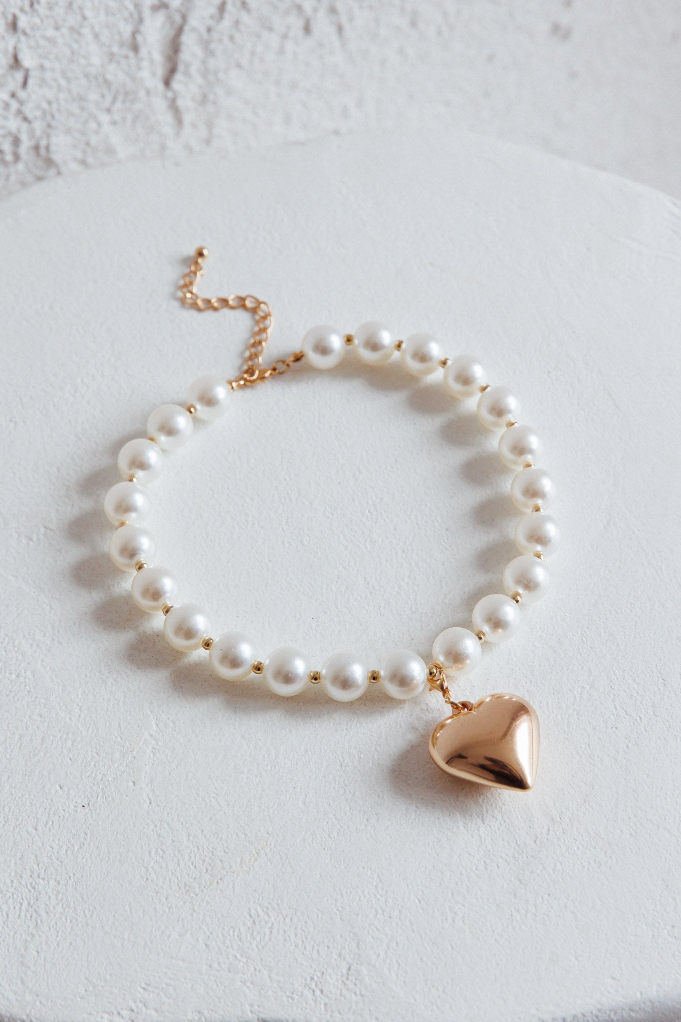 Collier en perles cœur large Kerri Or
