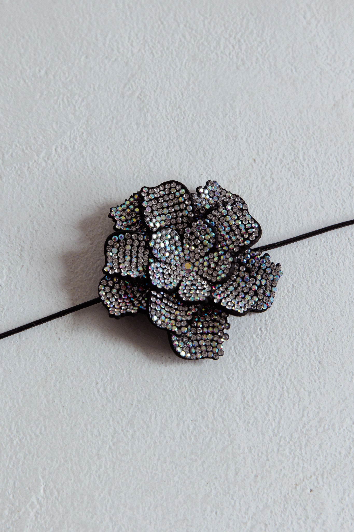 Collier Choker Fleur Diamante Magnolia Noir