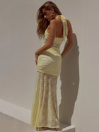 Léana | Dentelle Sensuelle & Fente Romantique