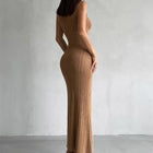 Ava | Élégance Noire & Silhouette Sculptée