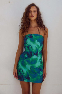 Soléa | Robe Fleurie & Esprit Tropical