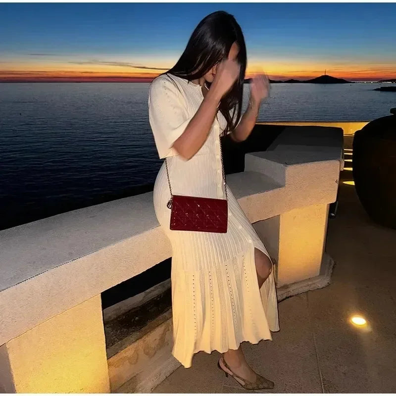 Élina | Robe Boutonnée & Élégance Intemporelle