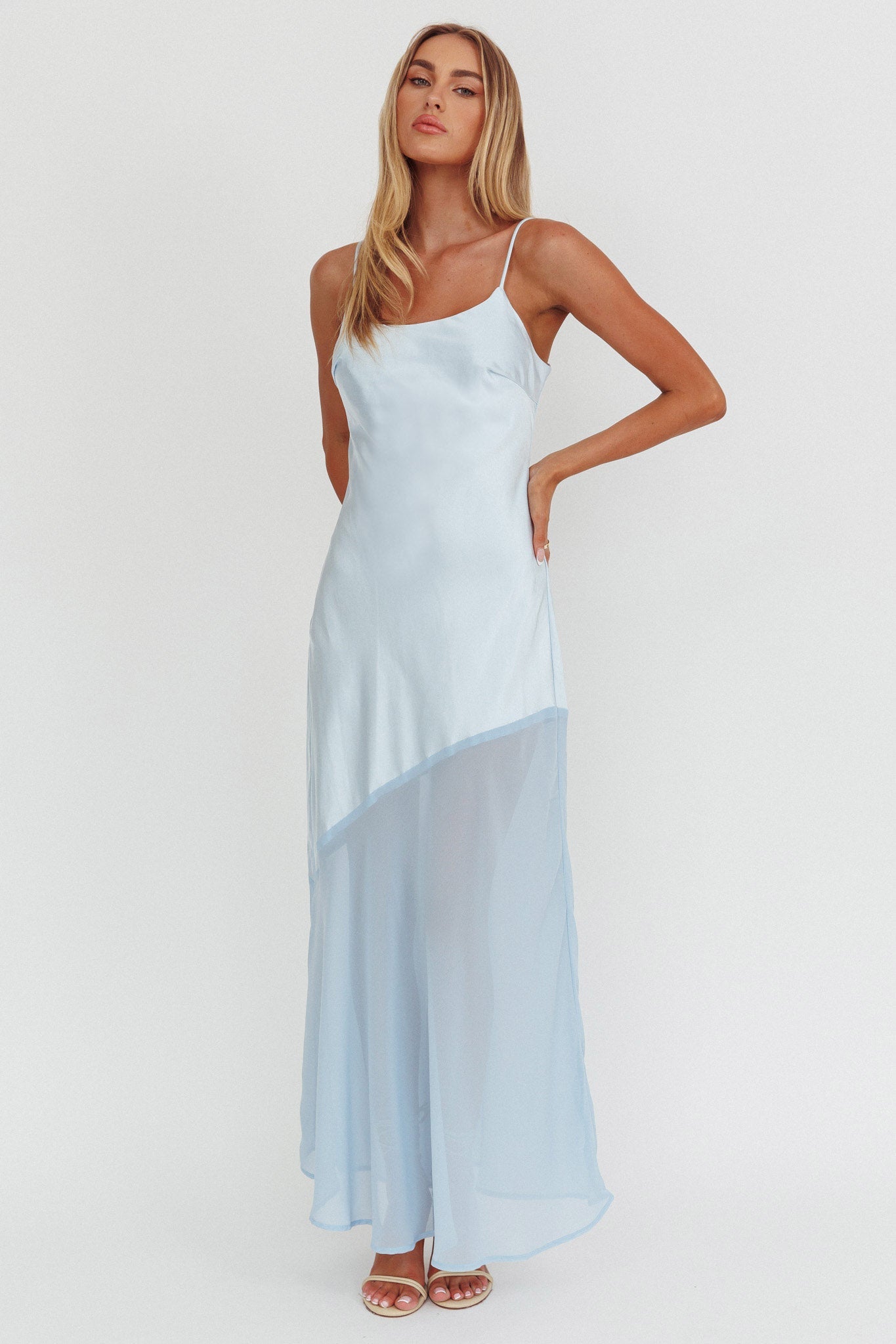 Dalia | Élégance Fluide & Finesse Éthérée