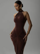 Dania | Robe Sculptante & Aura Puissante