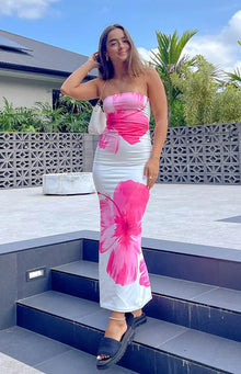 Soléa | Robe Fleurie & Esprit Tropical