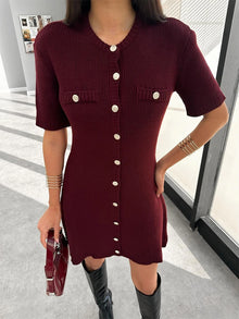 Nina| Robe Pull Cintrée & Détails Boutonnés