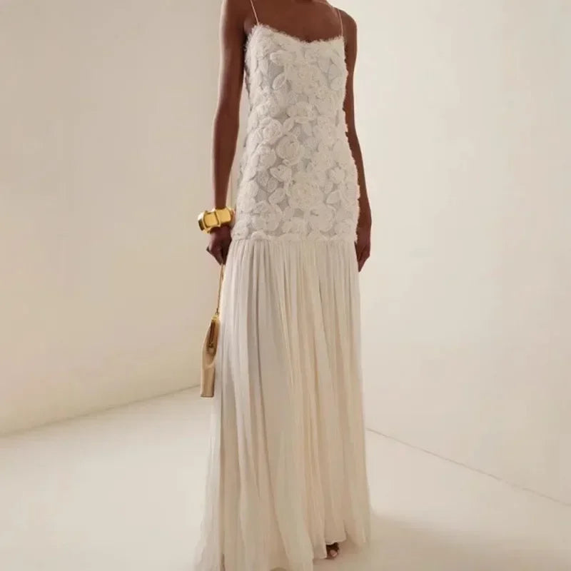Liora | Robe Noire & Élégance Florale