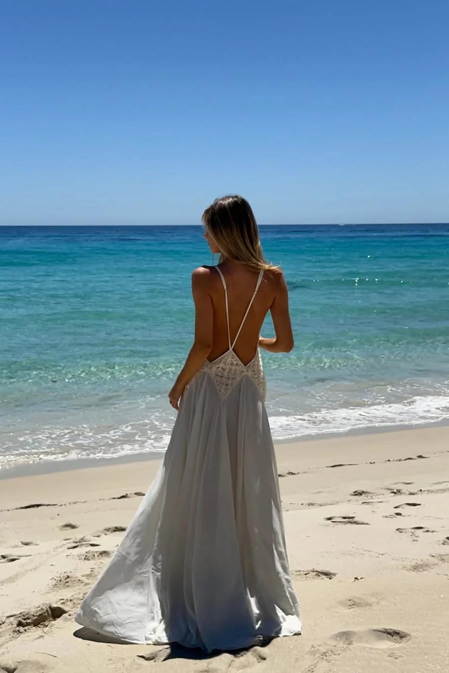 Lavinia | Robe Longue Drapée & Élégance Sculptée