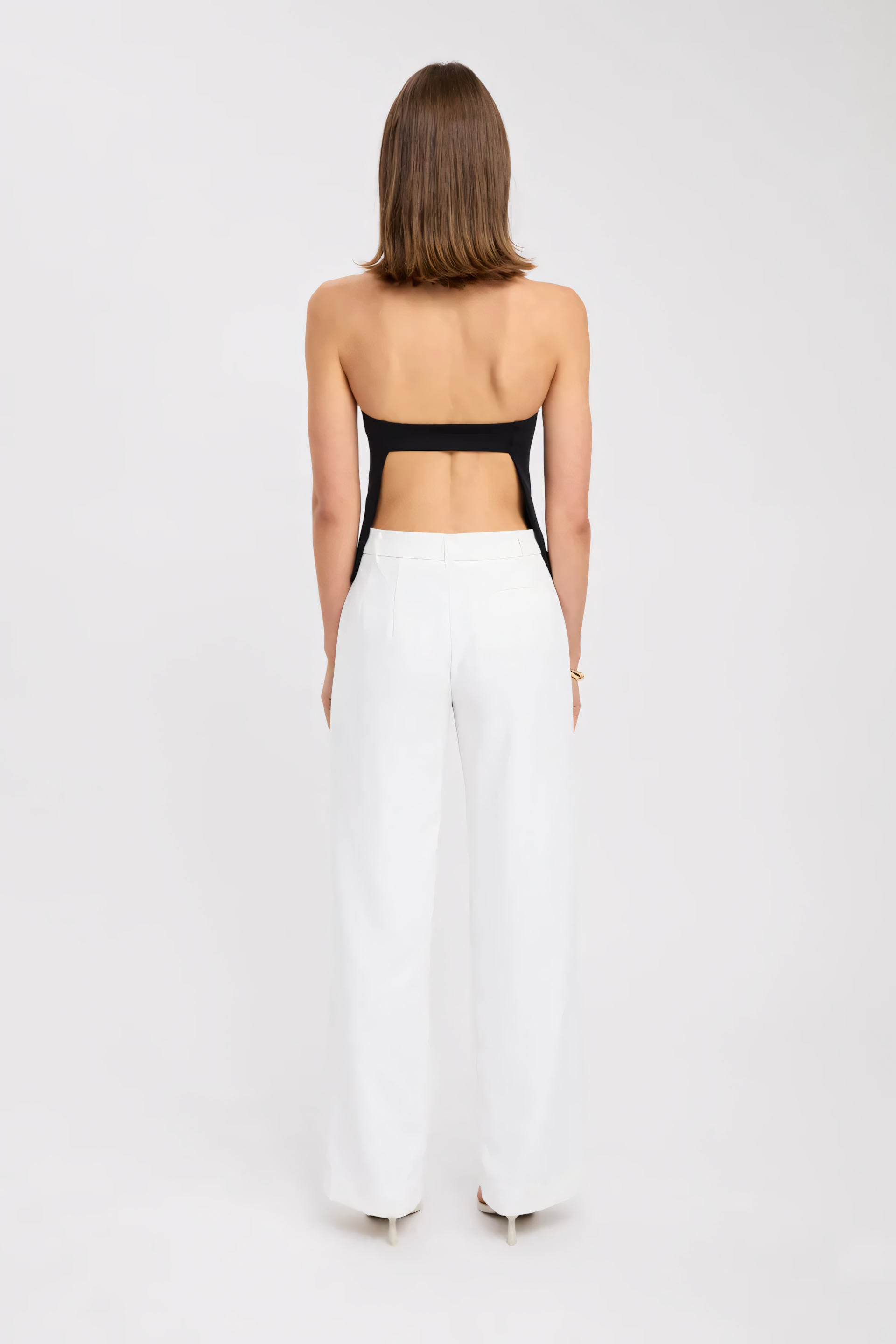Léna | Haut Minimaliste & Silhouette Élancée