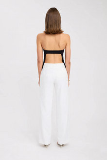 Léna | Haut Minimaliste & Silhouette Élancée