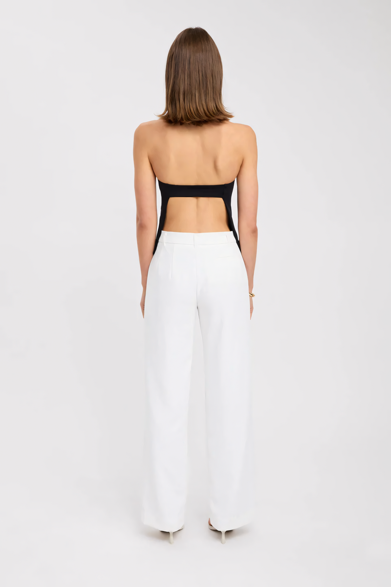 Léna | Haut Minimaliste & Silhouette Élancée